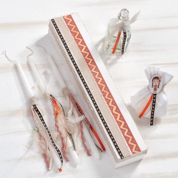 Κουτί Συσκευασίας Με 3 Κεριά, Σαπούνι Και Μπουκάλι Λαδιού Παρίσης Ινδιάνα ΖΚΣ917